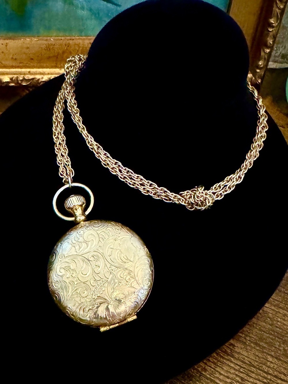 Vintage Estée Lauder 1967 Golden Tracery Powder Compact Watch & Chain - Picture 3 of 12